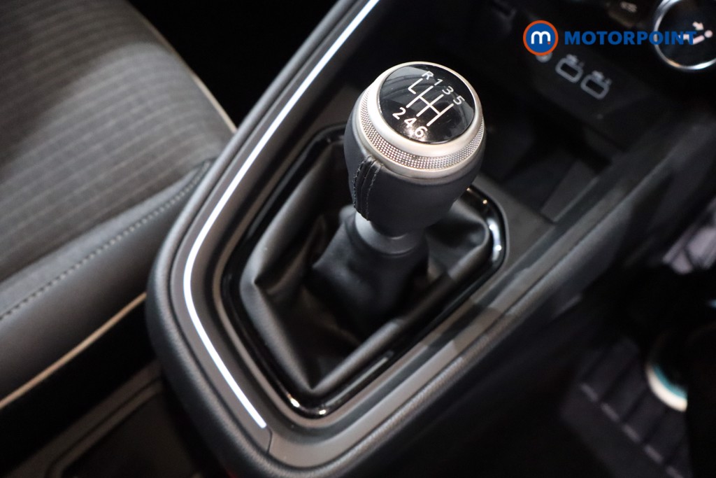 Renault Clio Techno Manual Petrol Hatchback - Stock Number (1570193) - 14th supplementary image