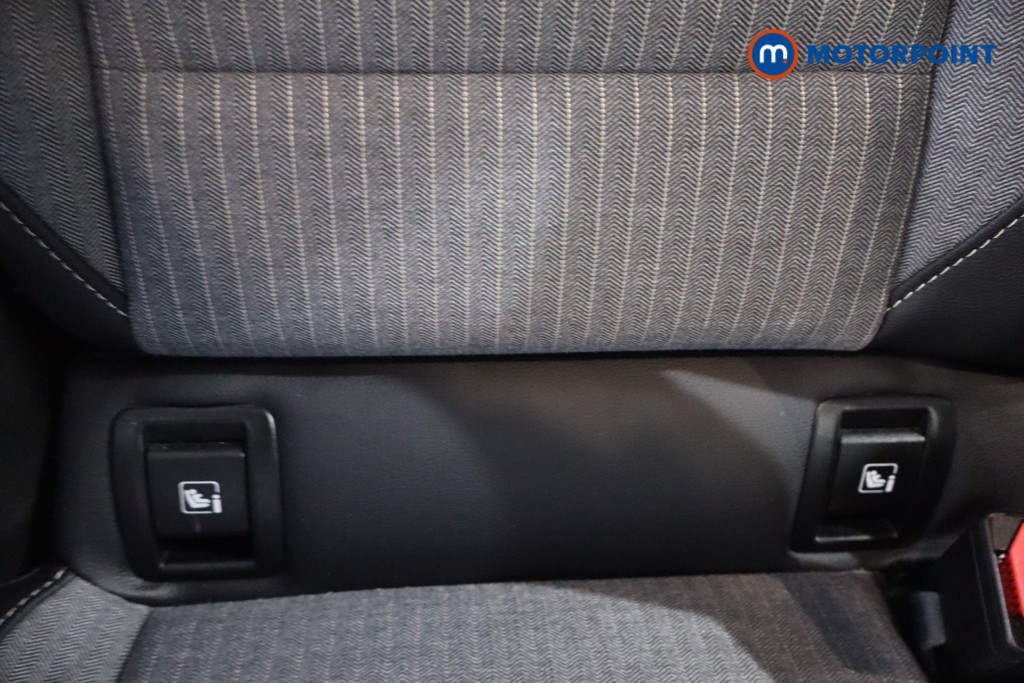 Renault Clio Techno Manual Petrol Hatchback - Stock Number (1570193) - 25th supplementary image