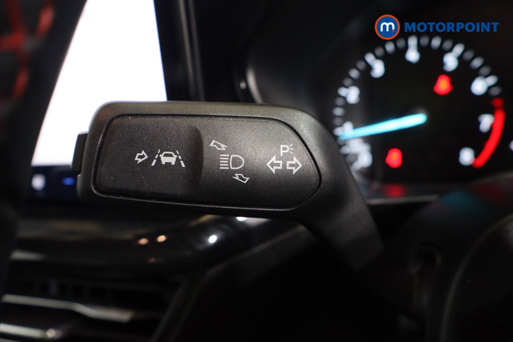 Ford Focus St-Line Automatic Petrol-Electric Hybrid Estate - Stock Number (1570200) - 17th supplementary image