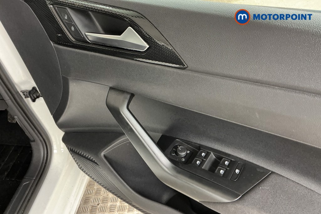 Volkswagen Polo Life Automatic Petrol Hatchback - Stock Number (1570230) - 23rd supplementary image