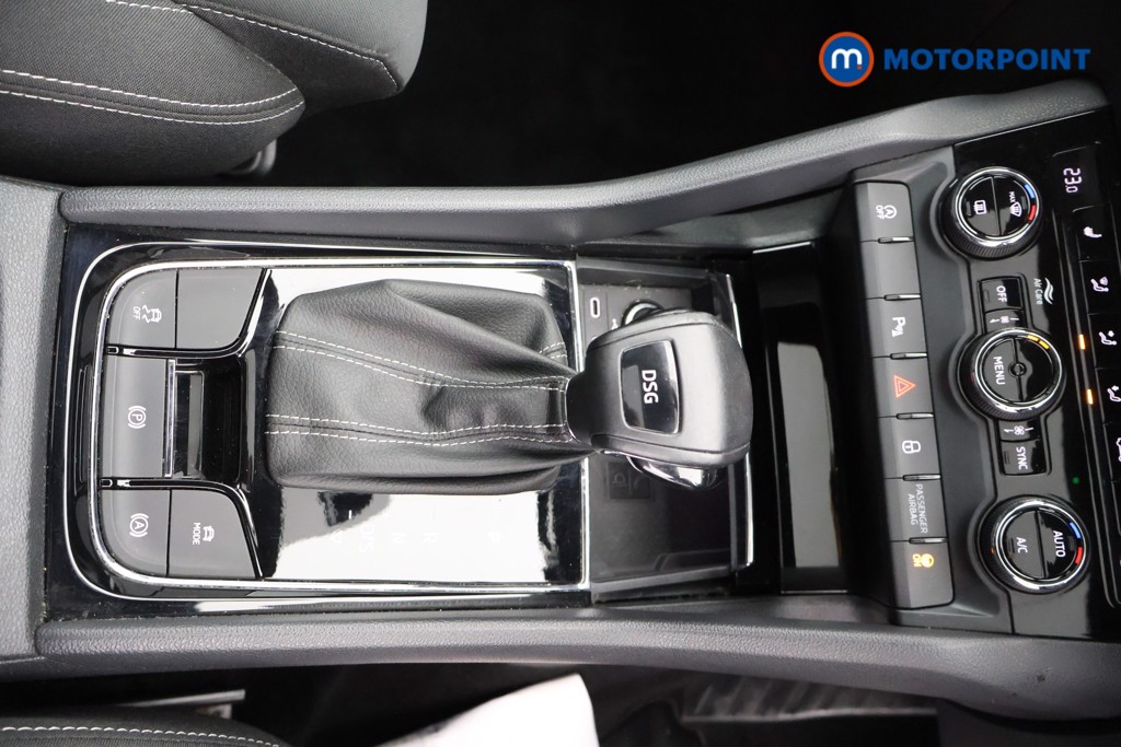 Skoda Karoq Sport Line Automatic Petrol SUV - Stock Number (1570264) - 6th supplementary image