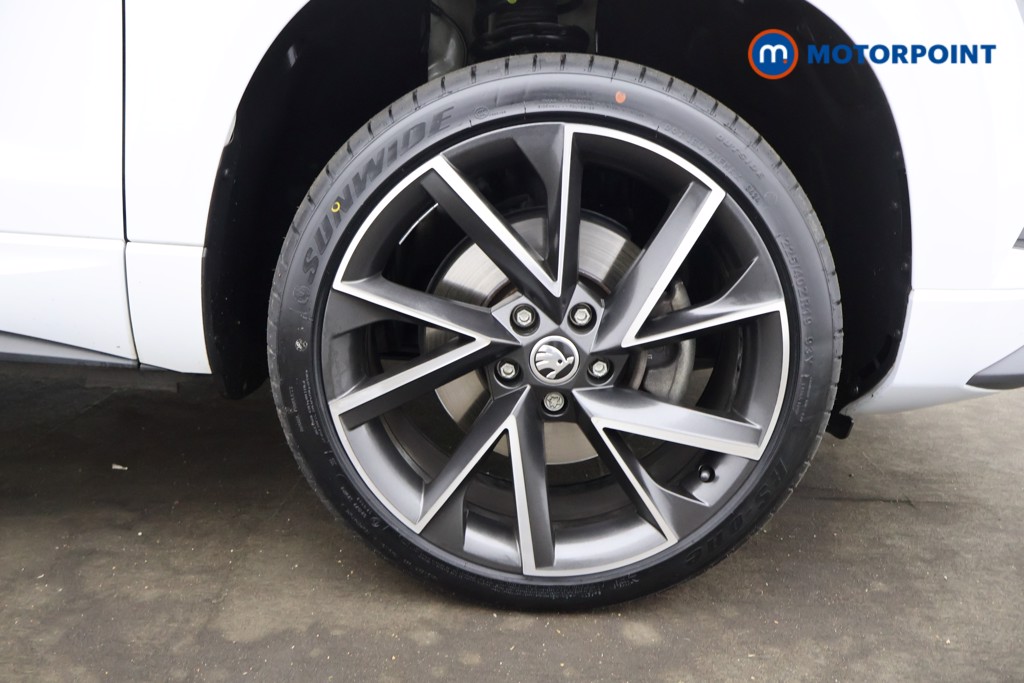 Skoda Karoq Sport Line Automatic Petrol SUV - Stock Number (1570264) - 17th supplementary image