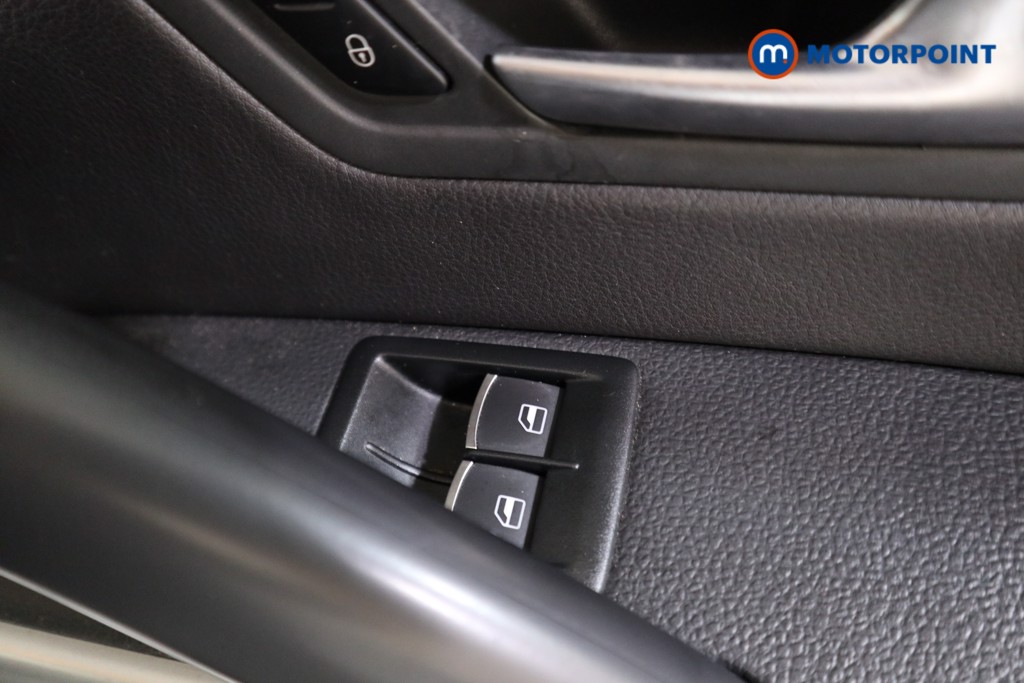 Volkswagen Scirocco R-Line Black Edition Automatic Diesel Coupe - Stock Number (1570461) - 13th supplementary image