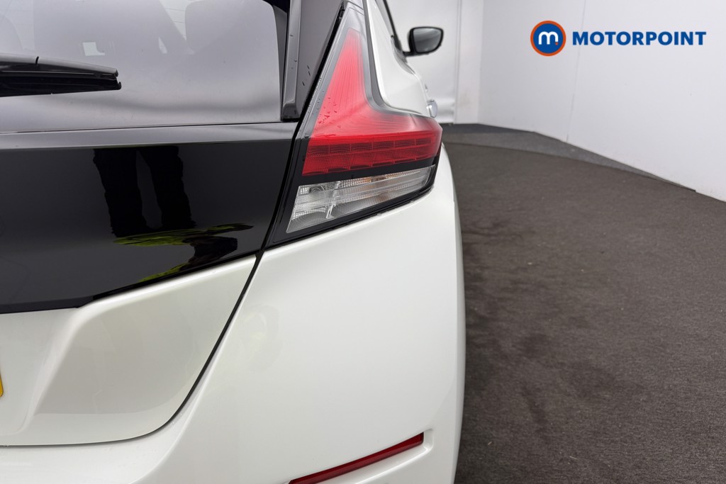 Nissan Leaf Tekna Automatic Electric Hatchback - Stock Number (1570816) - 7th supplementary image