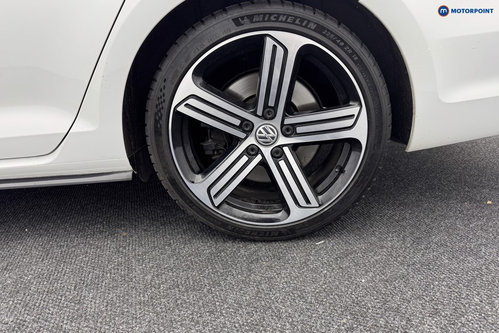 Volkswagen Golf R Automatic Petrol Estate - Stock Number (1570909) - 27th supplementary image