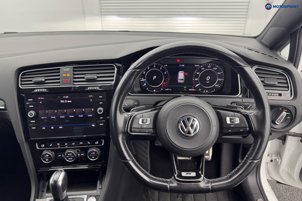Volkswagen Golf R Automatic Petrol Estate - Stock Number (1570909) - 1st supplementary image