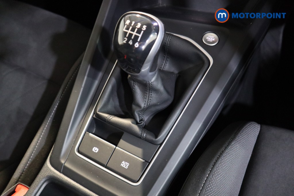 Volkswagen Golf Style Manual Petrol Hatchback - Stock Number (1571088) - 7th supplementary image