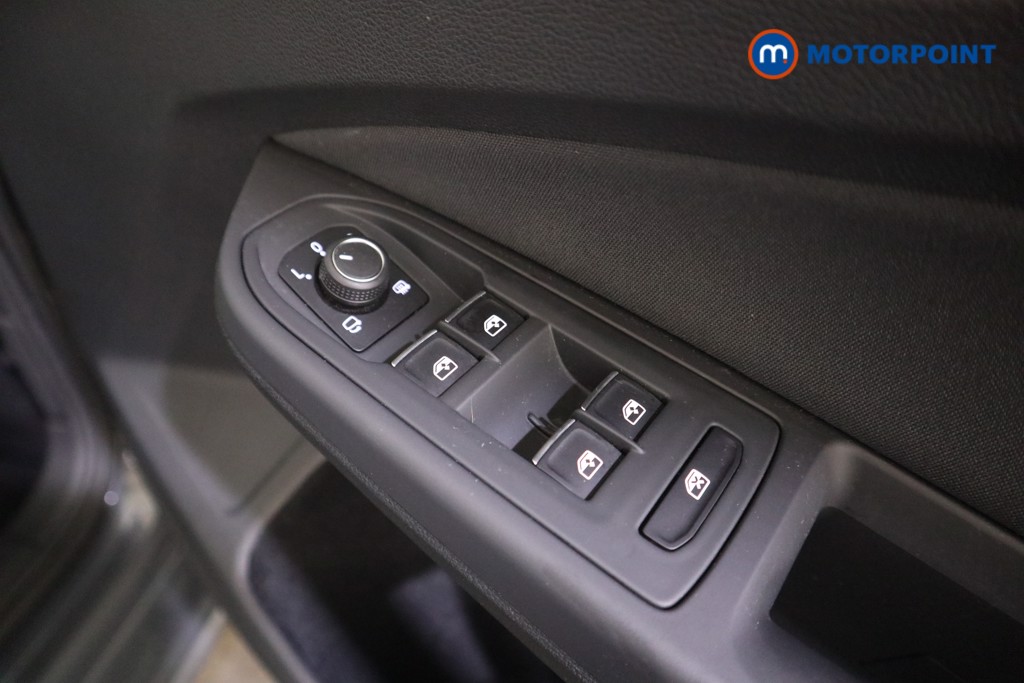 Volkswagen Golf Style Manual Petrol Hatchback - Stock Number (1571088) - 9th supplementary image