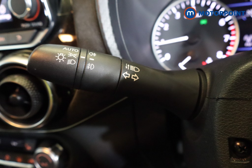 Nissan Juke Tekna-Plus Manual Petrol SUV - Stock Number (1571169) - 17th supplementary image