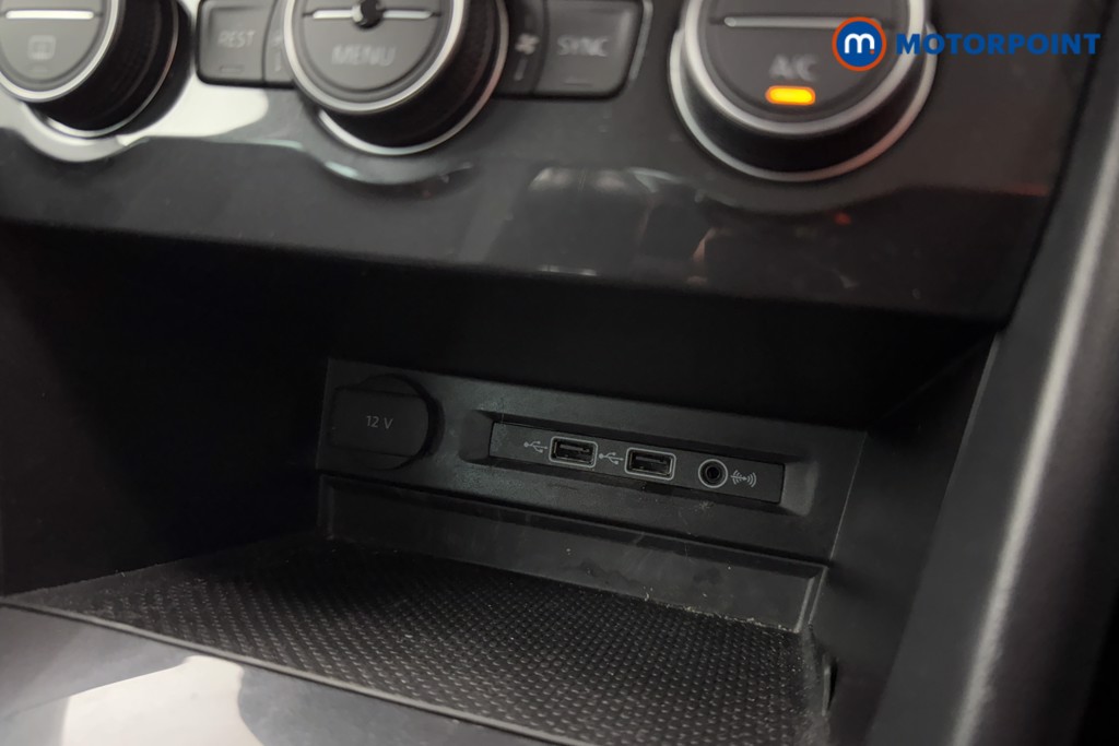 Volkswagen Tiguan Match Manual Diesel SUV - Stock Number (1571227) - 15th supplementary image