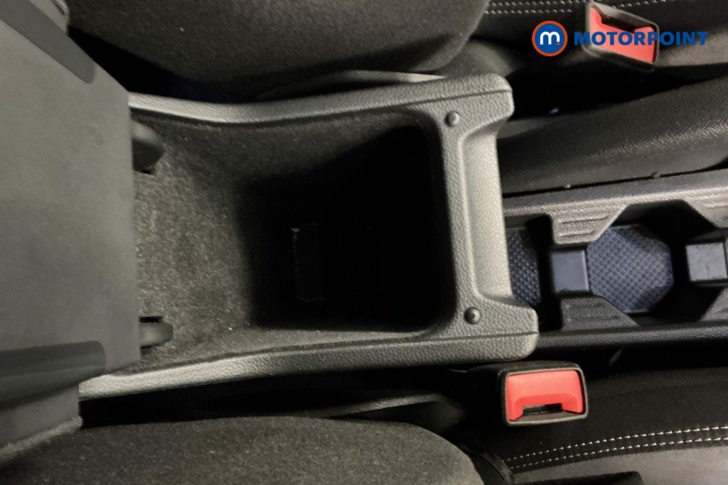Volkswagen Taigo R-Line Automatic Petrol SUV - Stock Number (1571264) - 13th supplementary image