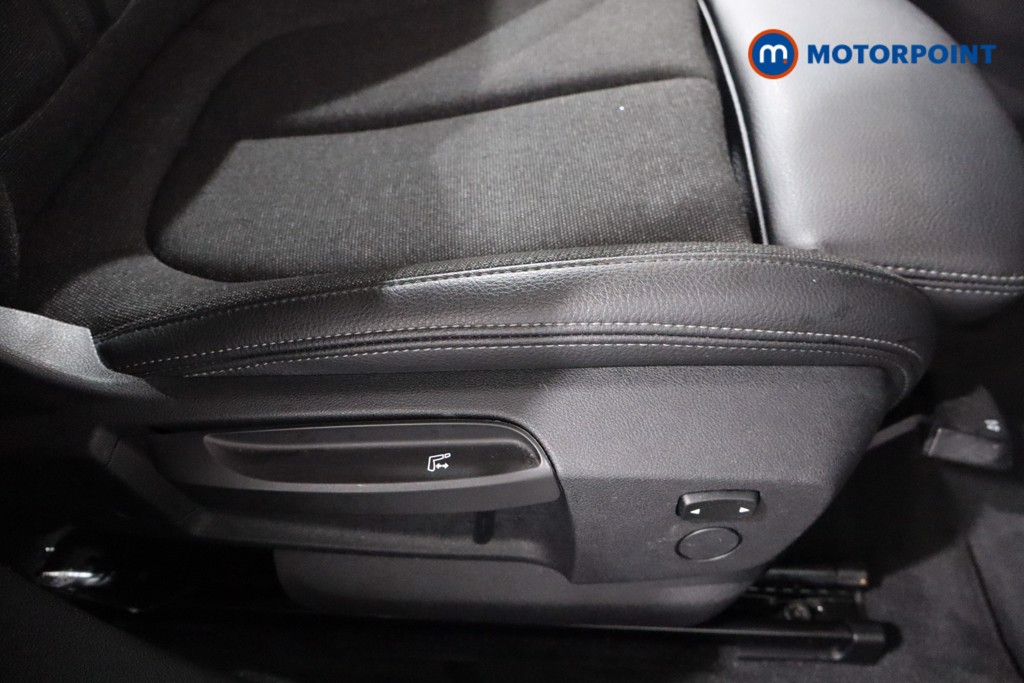 BMW 1 Series Sport Automatic Petrol Hatchback - Stock Number (1571626) - 24th supplementary image