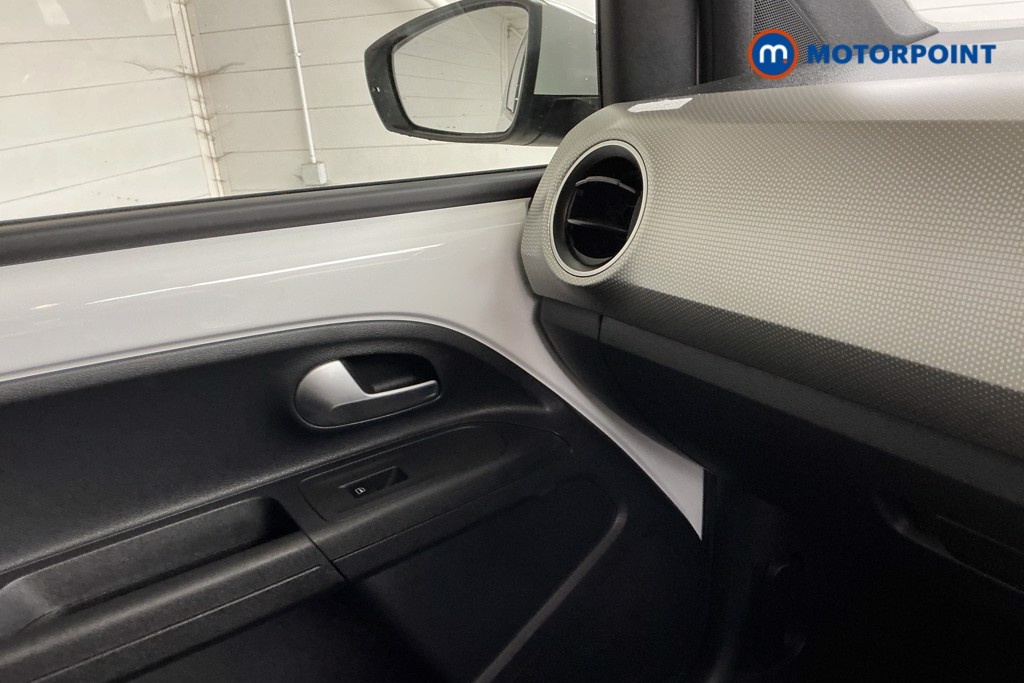 Volkswagen UP High Up Manual Petrol Hatchback - Stock Number (1572382) - 16th supplementary image