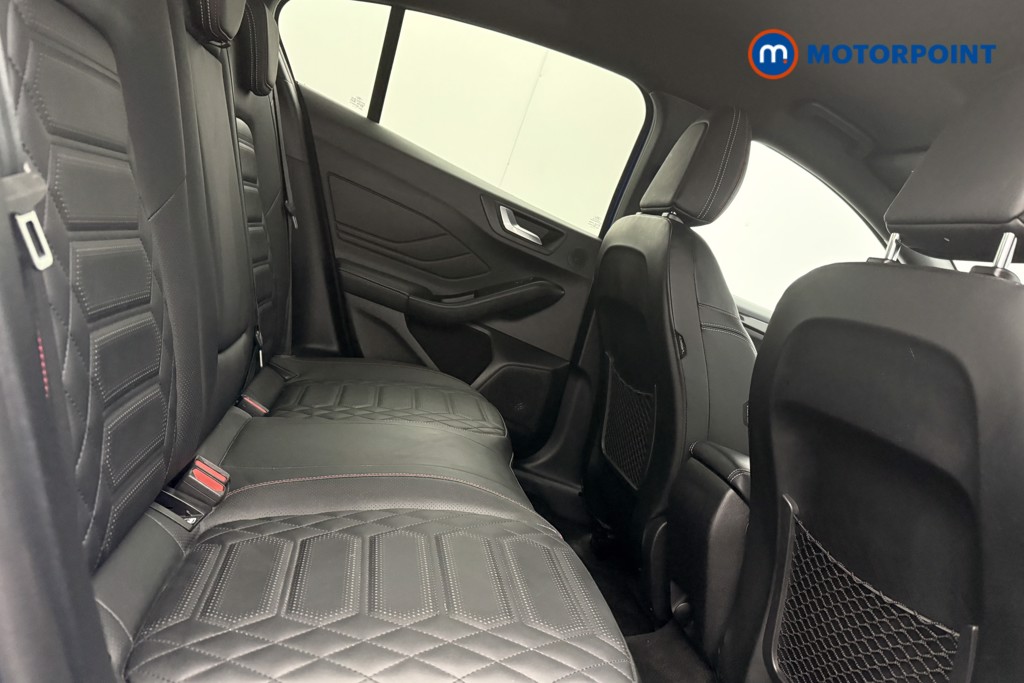 Ford Focus St-Line Vignale Manual Petrol-Electric Hybrid Hatchback - Stock Number (1573133) - 9th supplementary image