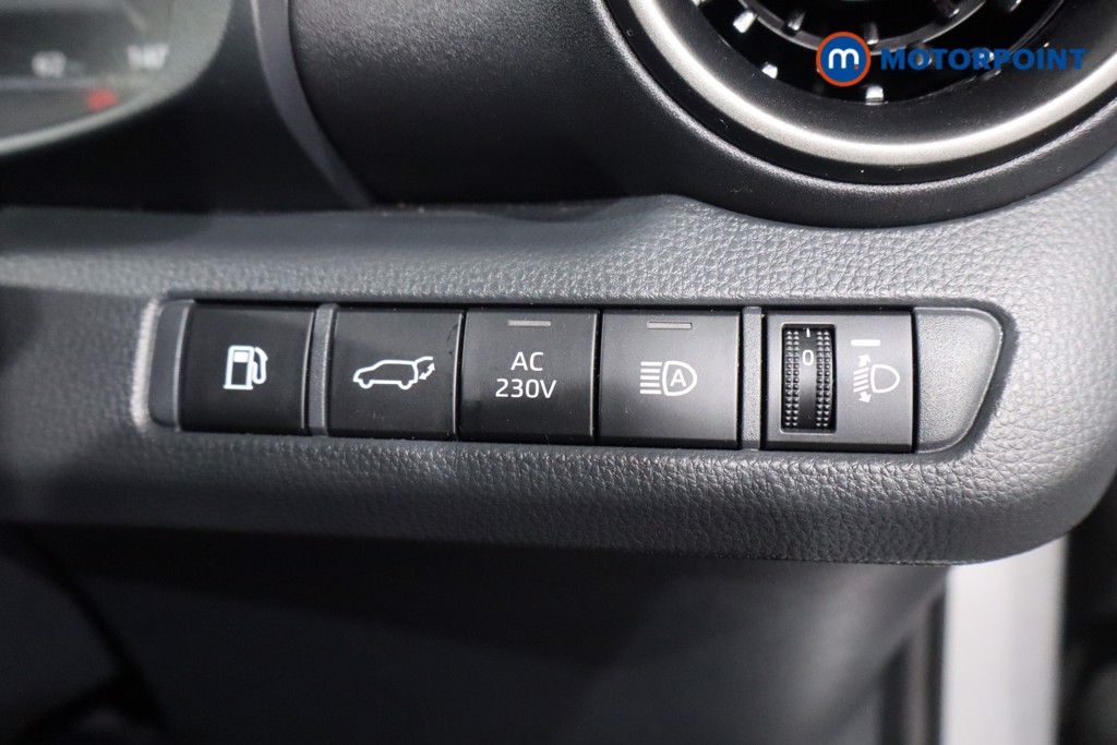 Toyota C-Hr Design Automatic Petrol Plug-In Hybrid SUV - Stock Number (1573204) - 20th supplementary image