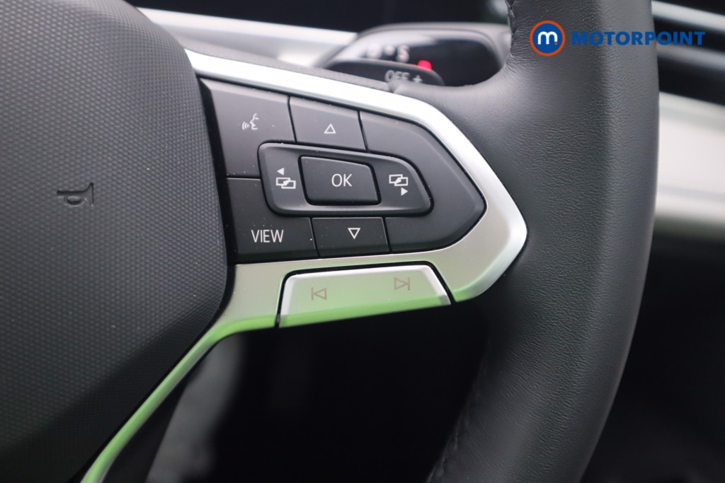Volkswagen Passat Life Automatic Petrol Plug-In Hybrid Estate - Stock Number (1573309) - 6th supplementary image