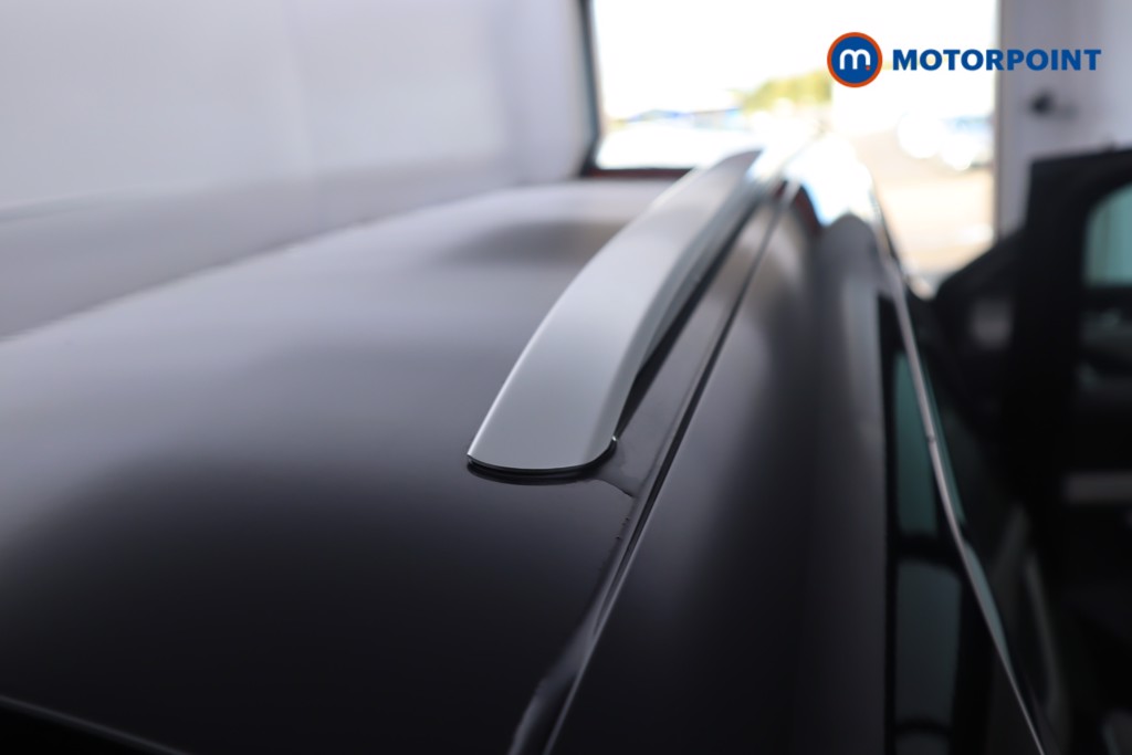 Volkswagen Passat Life Automatic Petrol Plug-In Hybrid Estate - Stock Number (1573309) - 19th supplementary image