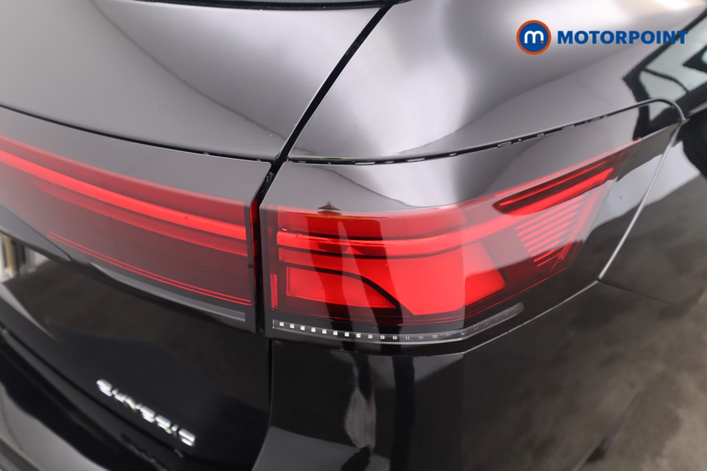 Volkswagen Passat Life Automatic Petrol Plug-In Hybrid Estate - Stock Number (1573309) - 28th supplementary image