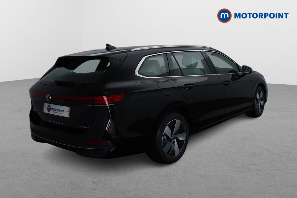 Volkswagen Passat Life Automatic Petrol Plug-In Hybrid Estate - Stock Number (1573309) - Drivers side rear corner