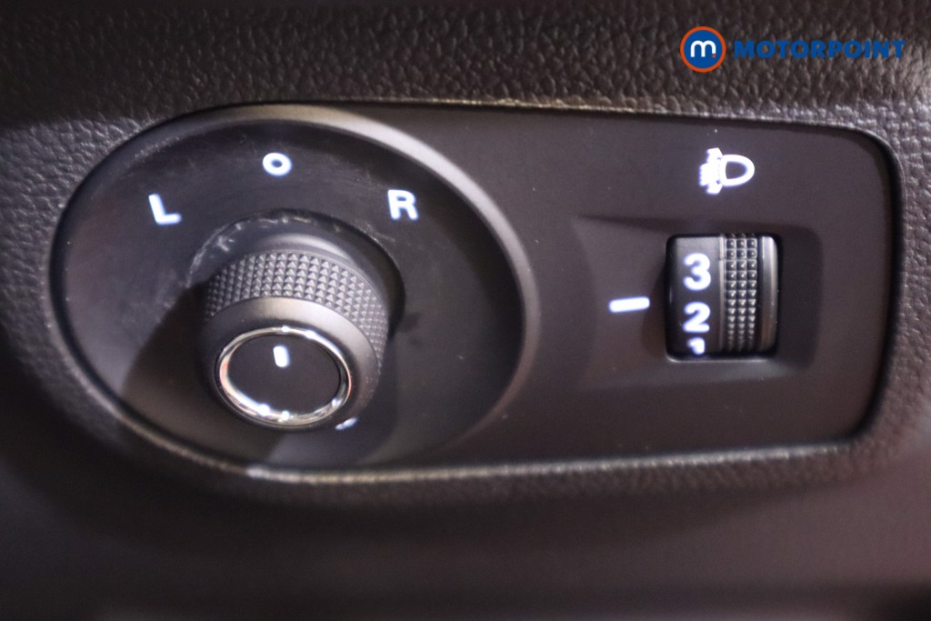 Mg Motor Uk ZS Exclusive Automatic Petrol SUV - Stock Number (1573516) - 17th supplementary image