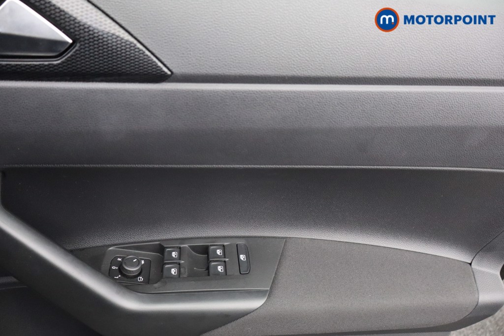 Volkswagen Polo Match Manual Petrol Hatchback - Stock Number (1573552) - 17th supplementary image