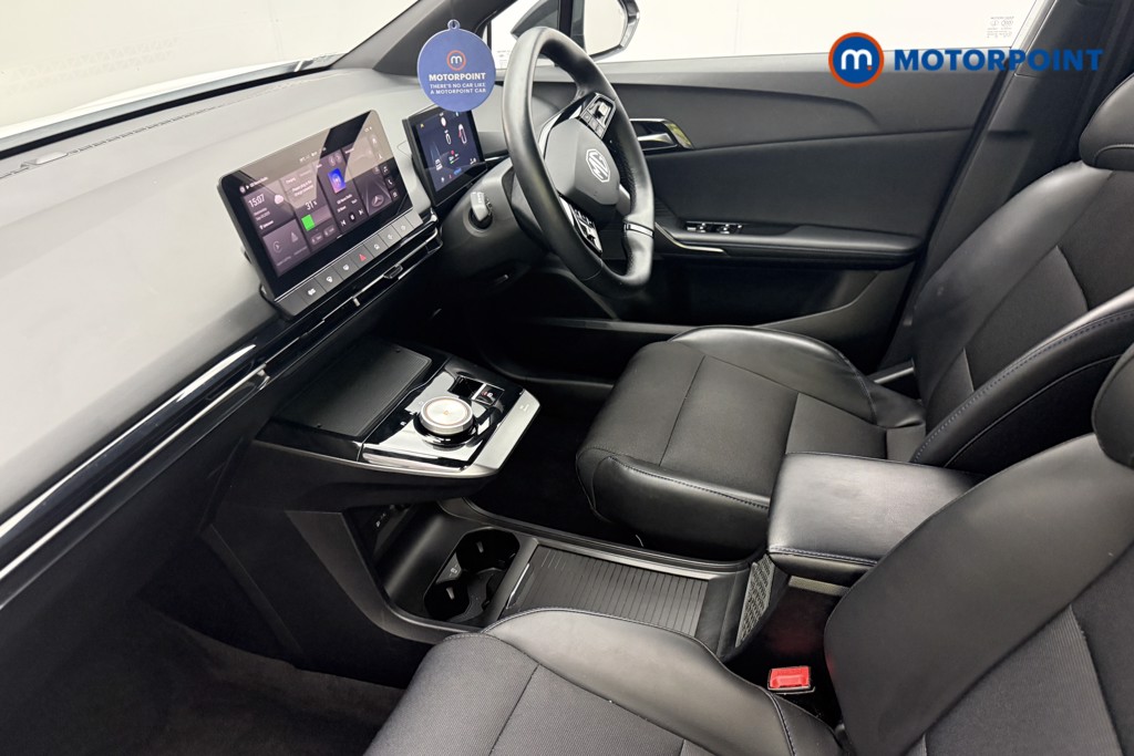 Mg Motor Uk MG4 Trophy Automatic Electric SUV - Stock Number (1573632) - 2nd supplementary image
