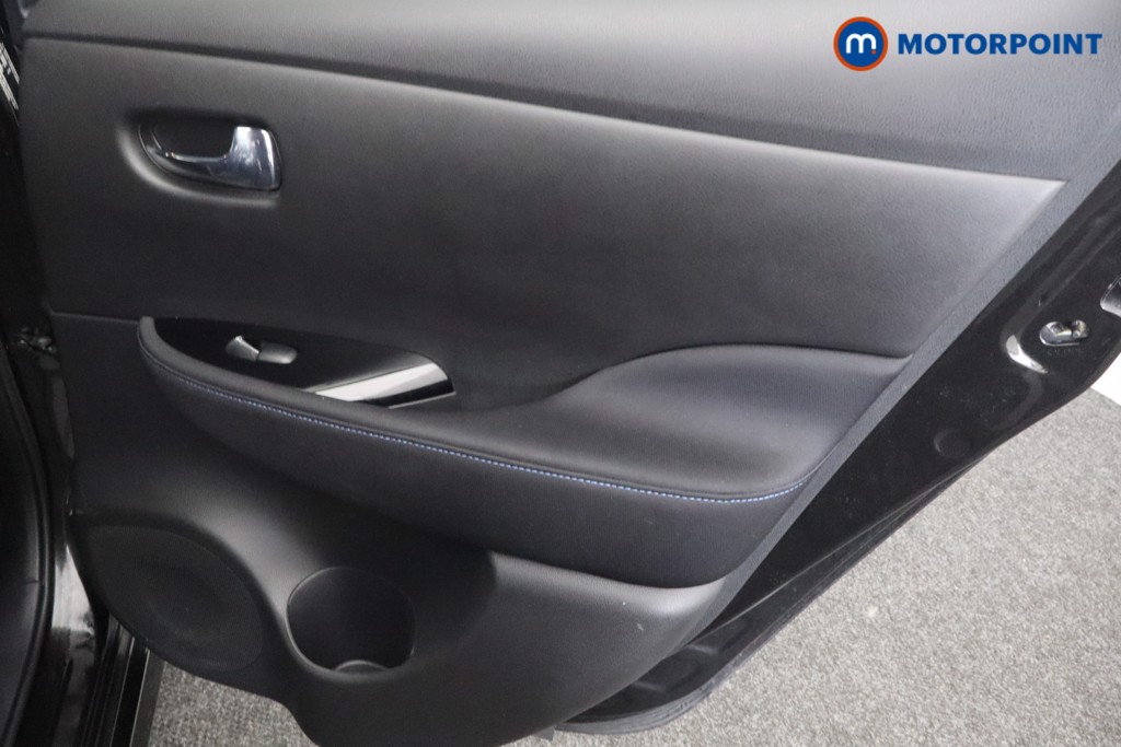 Nissan Leaf N-Connecta Automatic Electric Hatchback - Stock Number (1573674) - 19th supplementary image