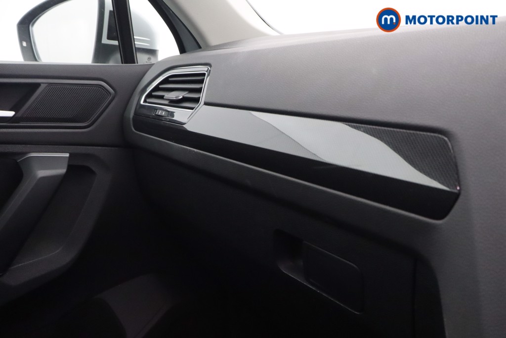 Volkswagen Tiguan Elegance Automatic Petrol SUV - Stock Number (1574101) - 12th supplementary image