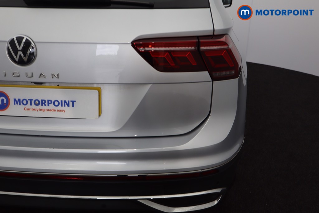 Volkswagen Tiguan Elegance Automatic Petrol SUV - Stock Number (1574101) - 33rd supplementary image