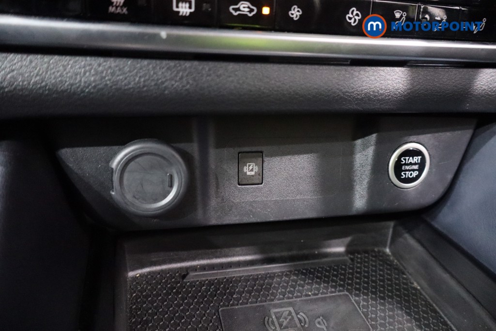 Nissan Qashqai Tekna Manual Petrol SUV - Stock Number (1574253) - 18th supplementary image