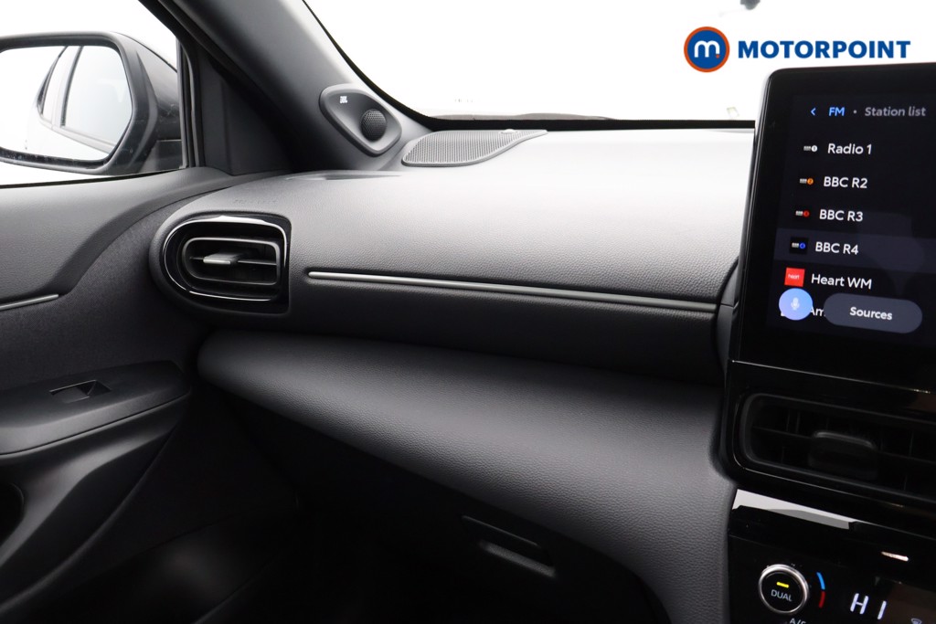 Toyota Yaris Cross Premiere Edition Automatic Petrol-Electric Hybrid Estate - Stock Number (1574272) - 5th supplementary image