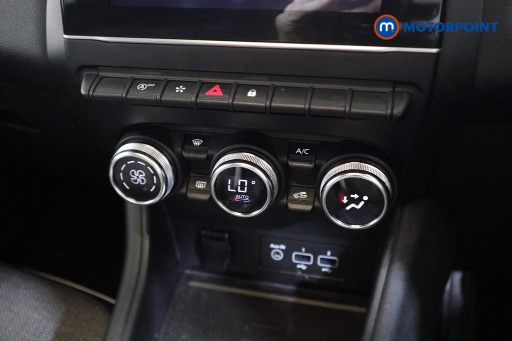 Renault Captur S Edition Manual Petrol SUV - Stock Number (1574289) - 7th supplementary image