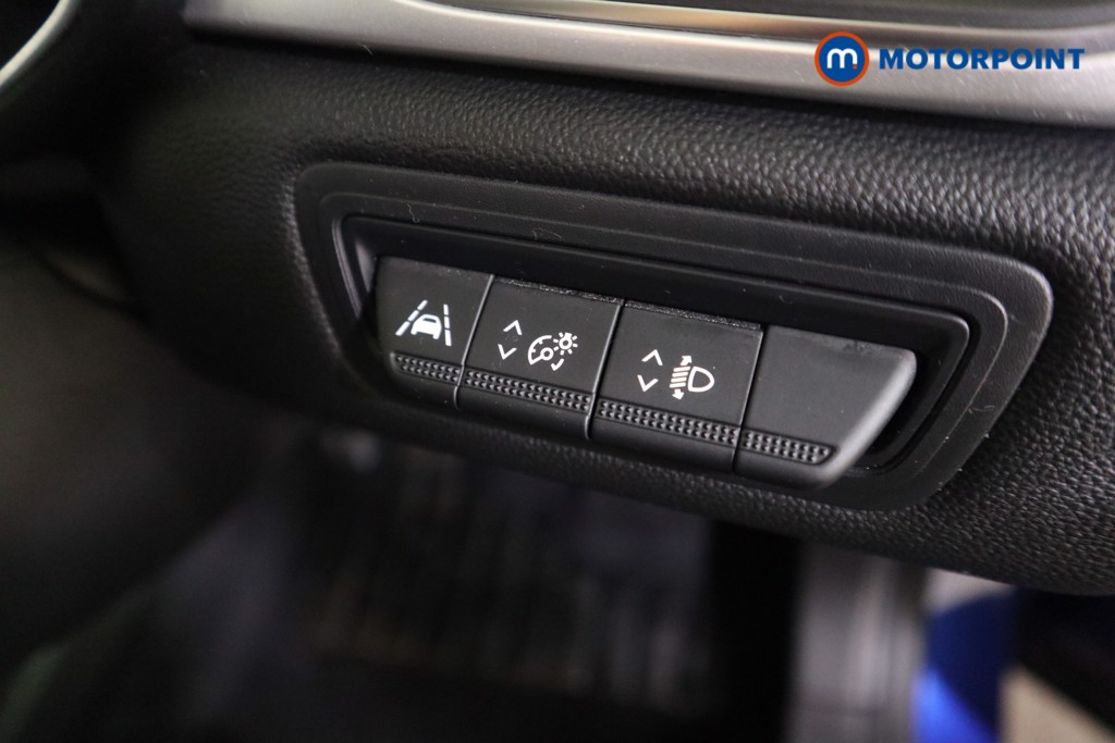 Renault Captur S Edition Manual Petrol SUV - Stock Number (1574289) - 9th supplementary image