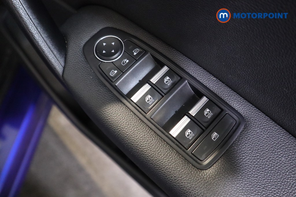 Renault Captur S Edition Manual Petrol SUV - Stock Number (1574289) - 10th supplementary image