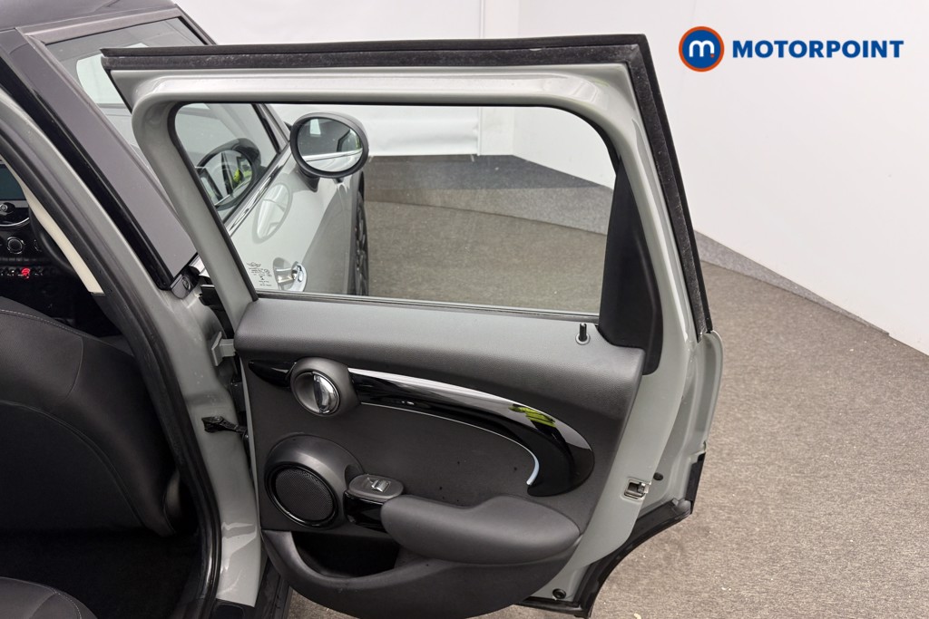 Mini Hatchback Cooper Classic Manual Petrol Hatchback - Stock Number (1574310) - 11th supplementary image