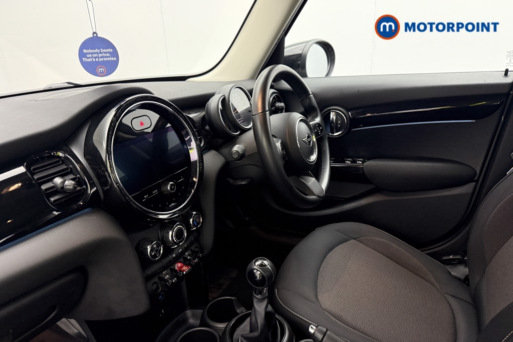 Mini Hatchback Cooper Classic Manual Petrol Hatchback - Stock Number (1574310) - 1st supplementary image