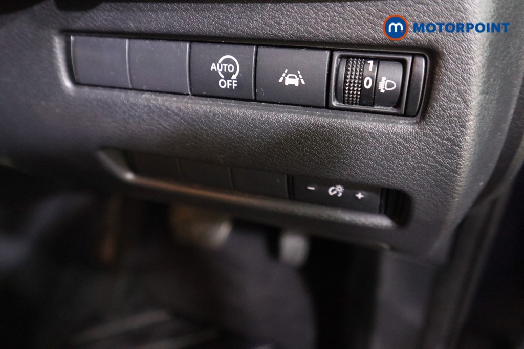 Nissan Qashqai Acenta Premium Automatic Petrol SUV - Stock Number (1574328) - 9th supplementary image