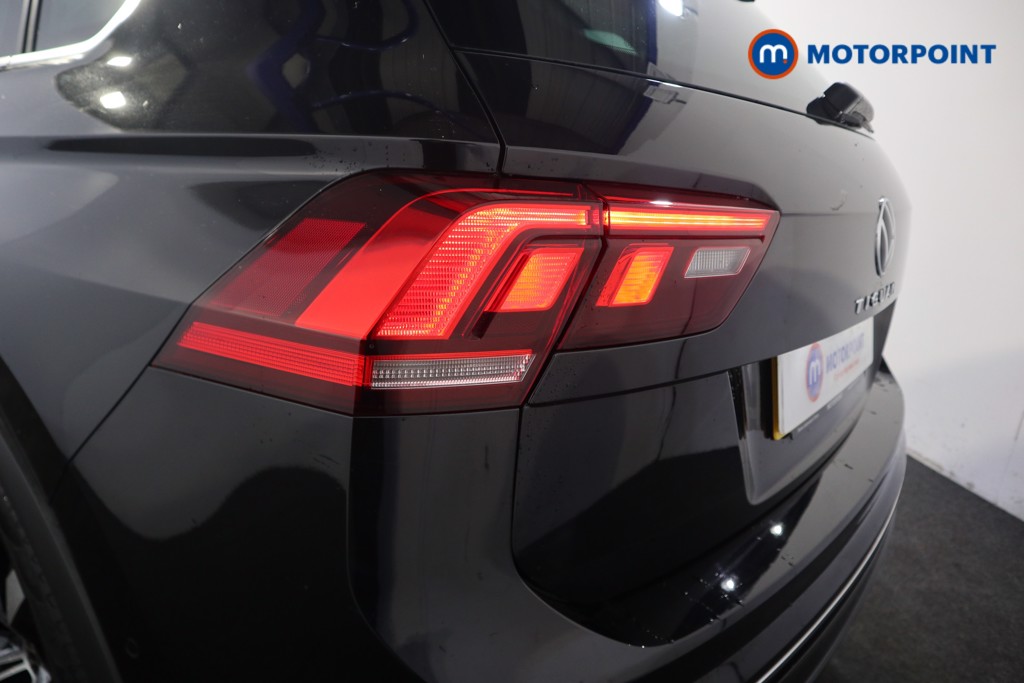 Volkswagen Tiguan R-Line Automatic Petrol SUV - Stock Number (1574750) - 20th supplementary image
