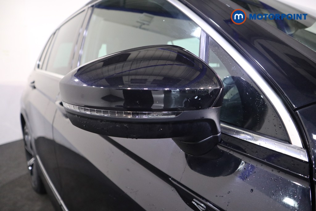 Volkswagen Tiguan R-Line Automatic Petrol SUV - Stock Number (1574750) - 22nd supplementary image