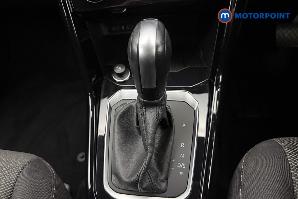 Volkswagen T-Roc Black Edition Automatic Petrol SUV - Stock Number (1574777) - 6th supplementary image