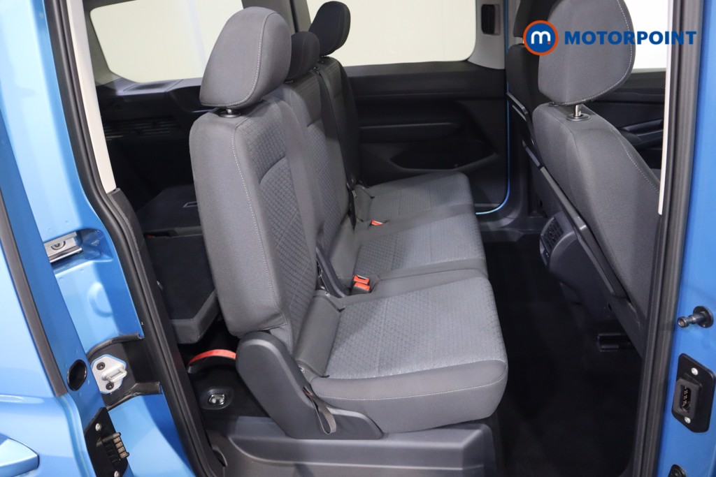 Ford Tourneo Connect Titanium Automatic Diesel People Carrier - Stock Number (1575262) - 7th supplementary image