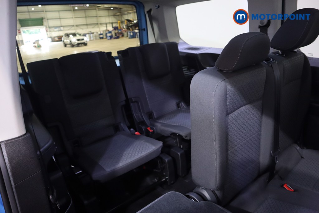Ford Tourneo Connect Titanium Automatic Diesel People Carrier - Stock Number (1575262) - 8th supplementary image