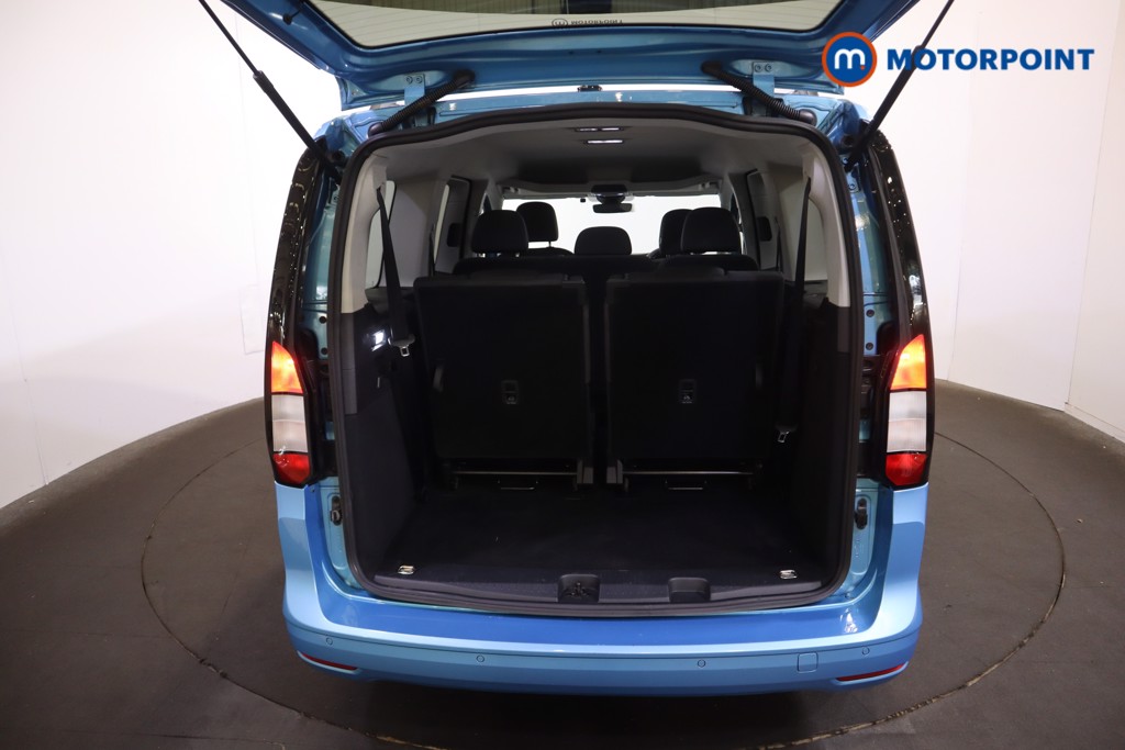 Ford Tourneo Connect Titanium Automatic Diesel People Carrier - Stock Number (1575262) - 9th supplementary image