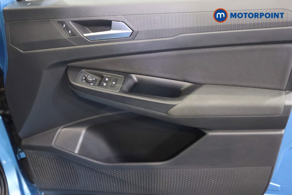 Ford Tourneo Connect Titanium Automatic Diesel People Carrier - Stock Number (1575262) - 14th supplementary image