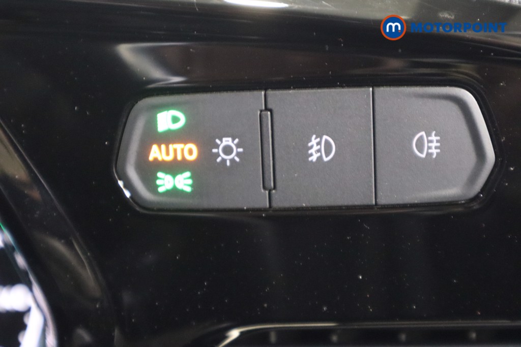 Ford Tourneo Connect Titanium Automatic Diesel People Carrier - Stock Number (1575262) - 17th supplementary image