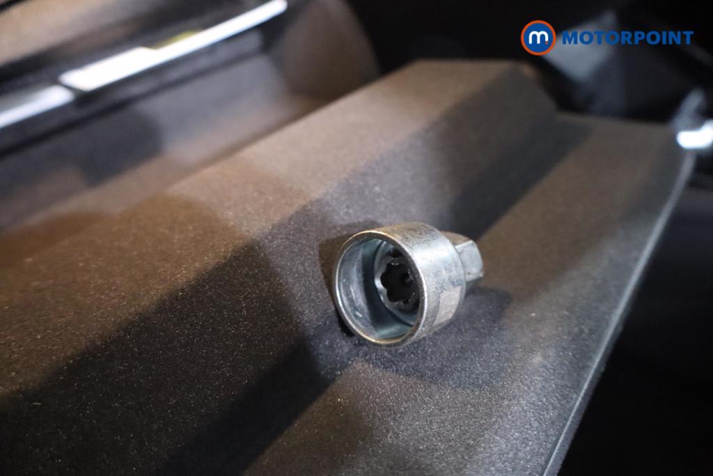 BMW 1 Series M Sport Manual Diesel Hatchback - Stock Number (1575311) - 14th supplementary image