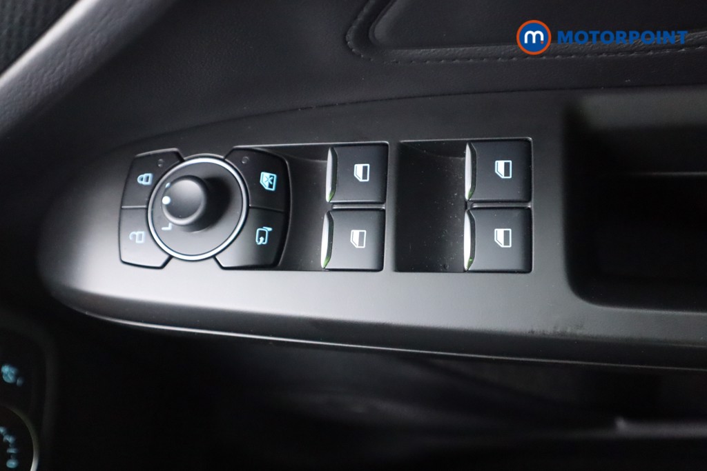 Ford Focus St-Line Automatic Petrol-Electric Hybrid Hatchback - Stock Number (1575797) - 9th supplementary image