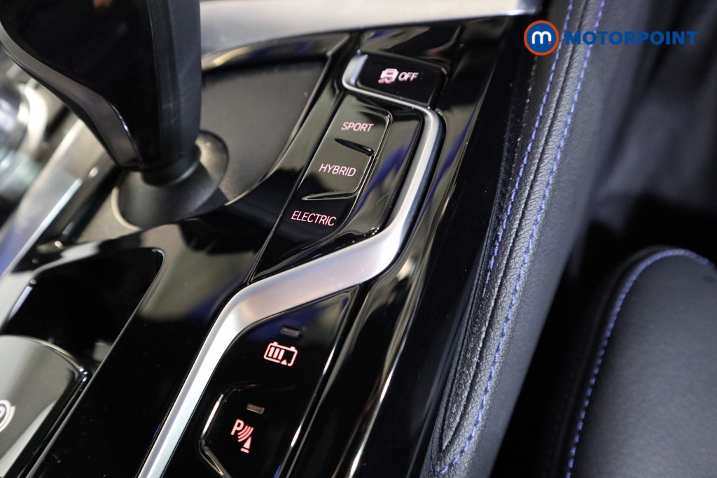 BMW 5 Series M Sport Automatic Petrol Plug-In Hybrid Saloon - Stock Number (1575973) - 11th supplementary image