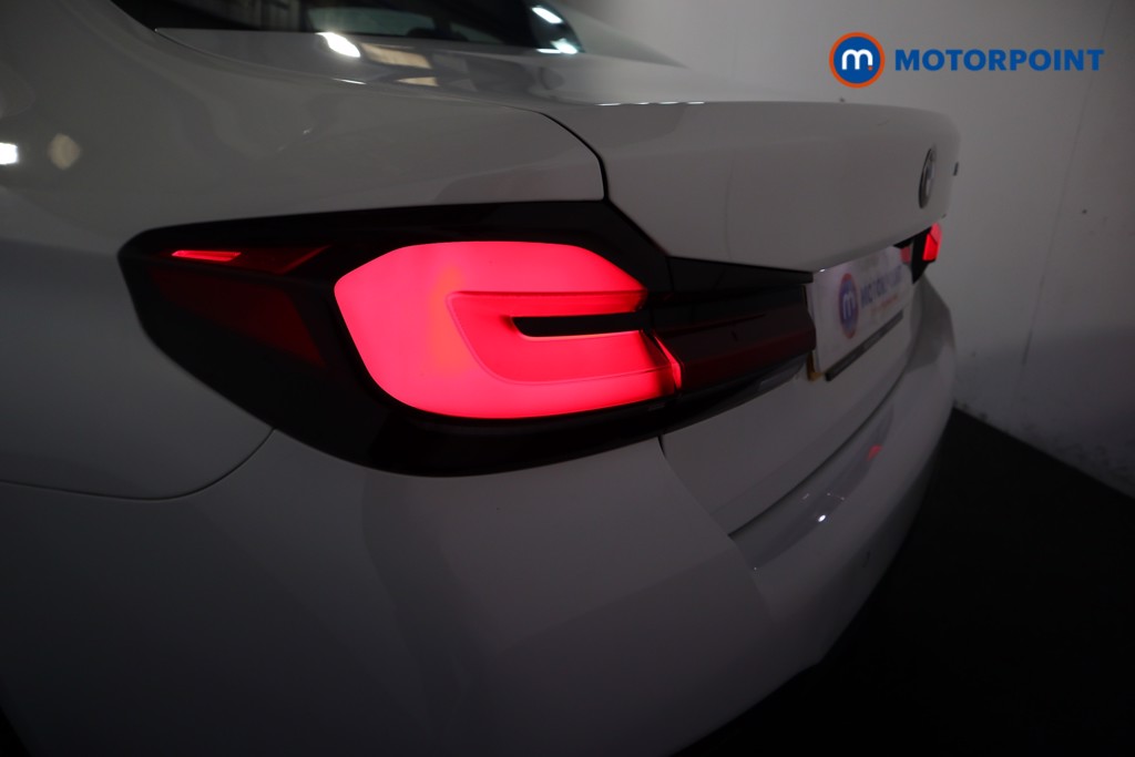 BMW 5 Series M Sport Automatic Petrol Plug-In Hybrid Saloon - Stock Number (1575973) - 27th supplementary image