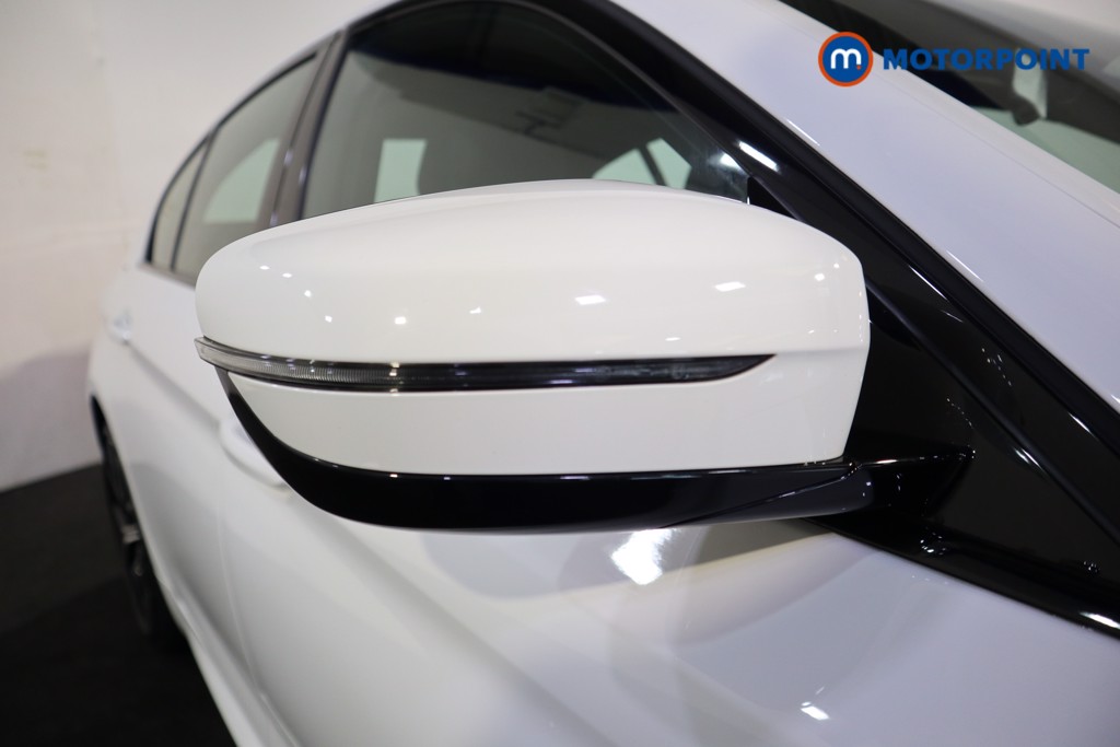 BMW 5 Series M Sport Automatic Petrol Plug-In Hybrid Saloon - Stock Number (1575973) - 28th supplementary image
